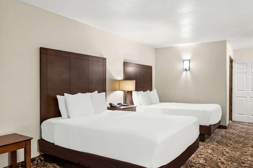 Best Western George West Executive Inn Номер фото