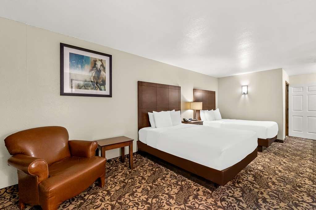 Best Western George West Executive Inn Номер фото