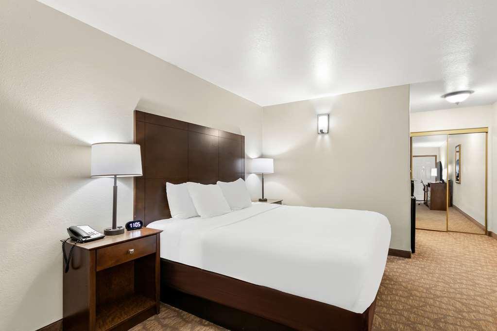 Best Western George West Executive Inn Номер фото