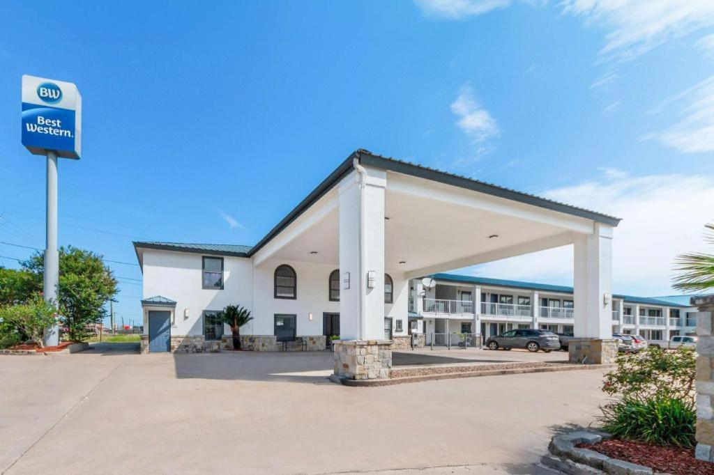 Best Western George West Executive Inn Экстерьер фото