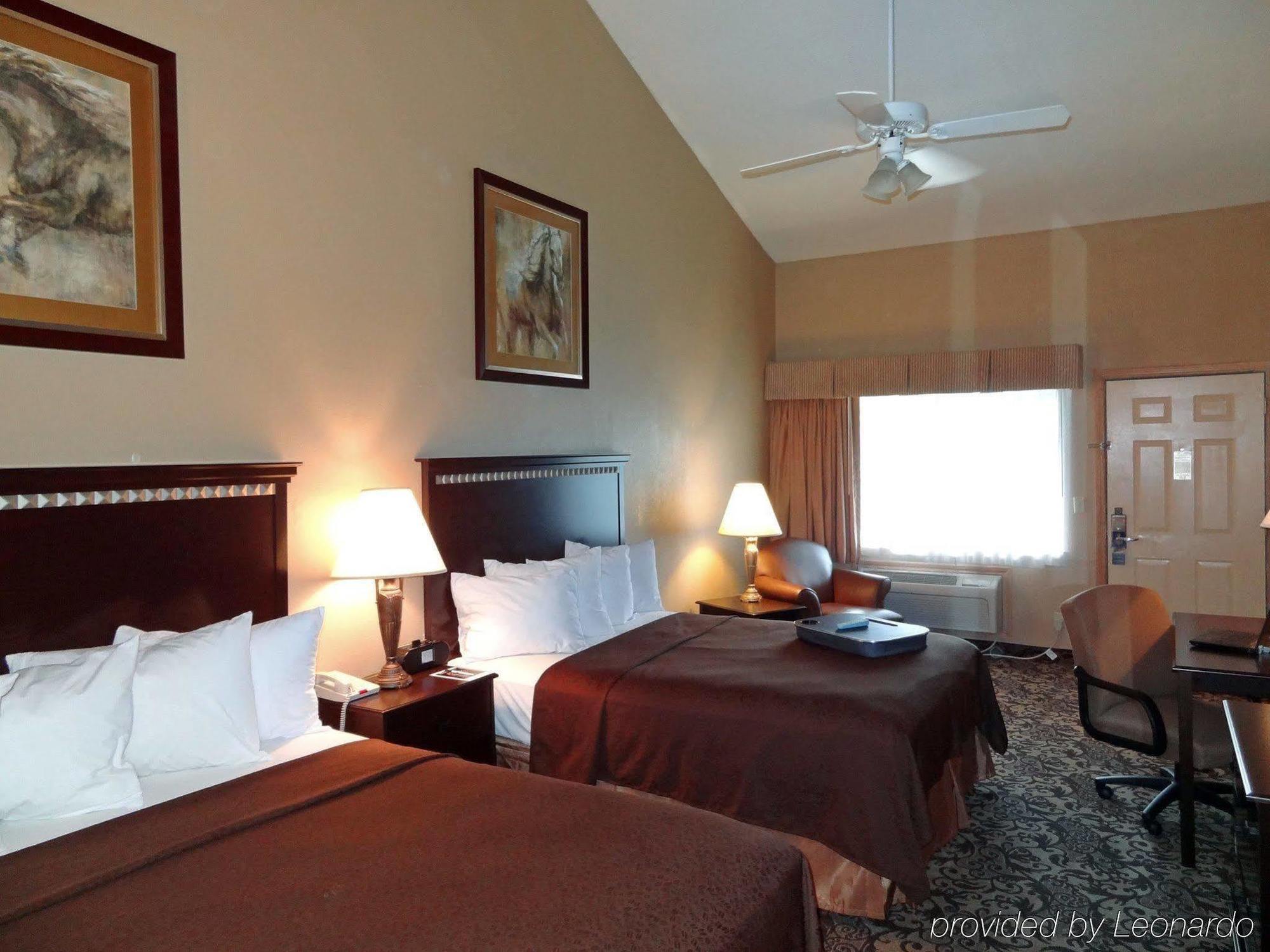 Best Western George West Executive Inn Экстерьер фото